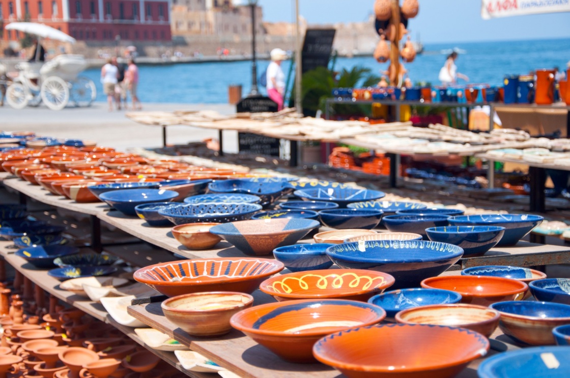 Greek pottery shop in Chania's harbour